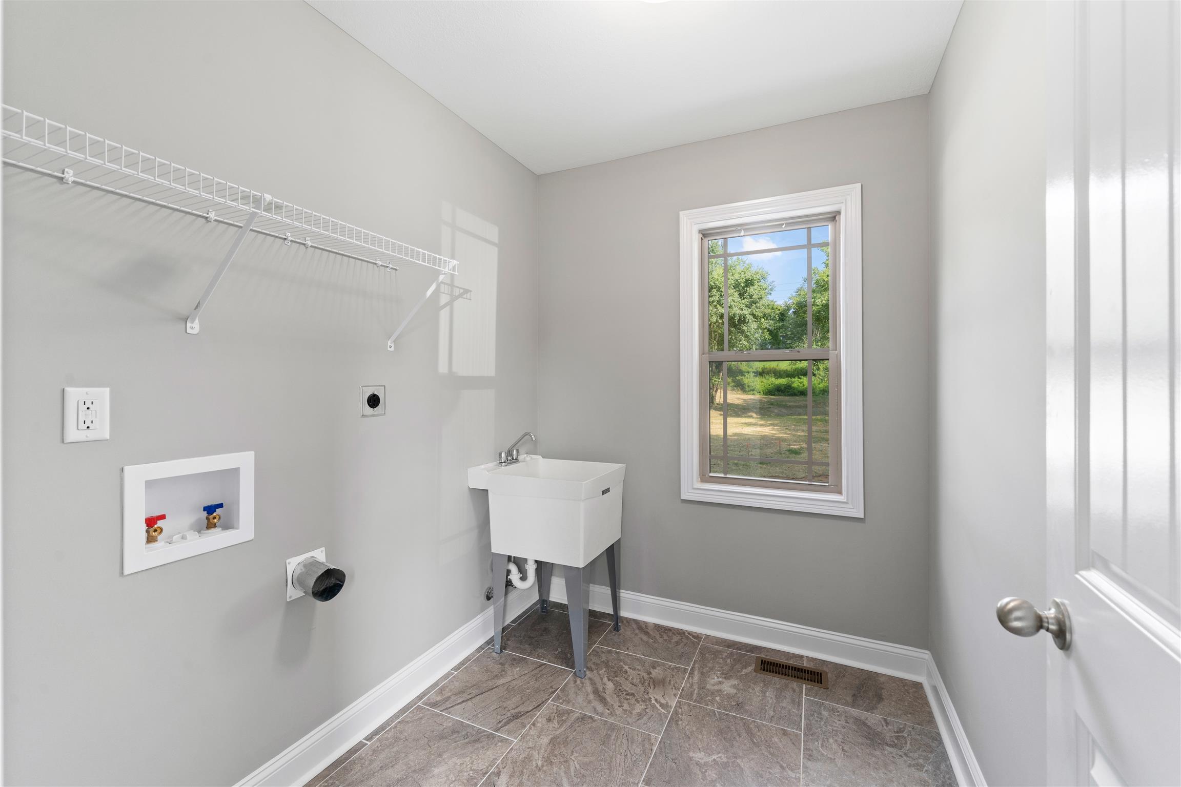 8 Rocky Ford Road Clarksville, TN 37040 - Photo 14 of 30 Gallery Image 14