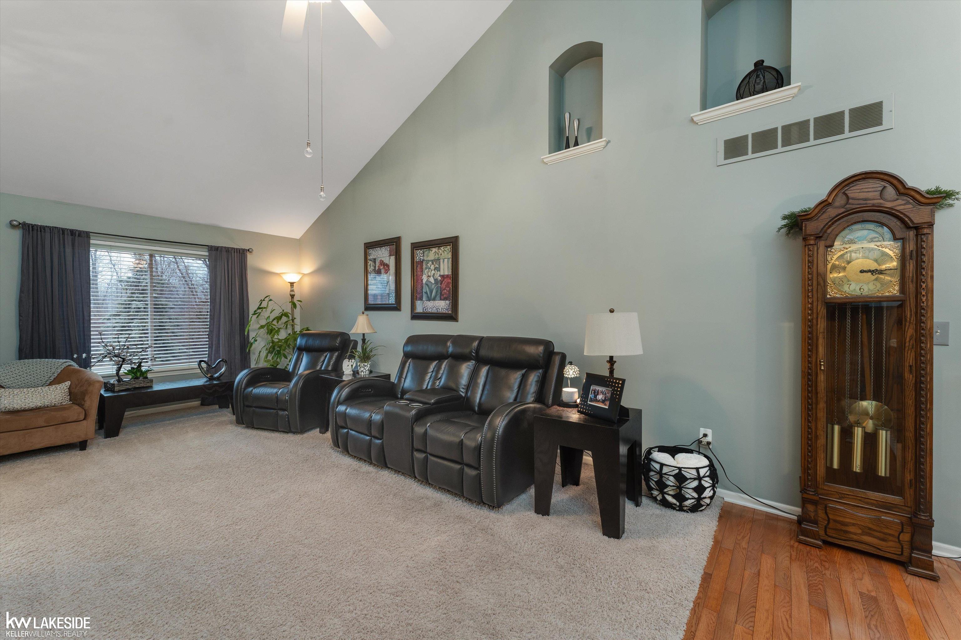 8160 Huntington Ridge Court Washington, MI 48094 - Photo 3 of 44