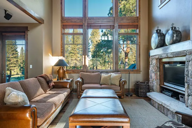 $1,600,000 | 12498 Villa Court, Unit 11, Truckee, CA 96161