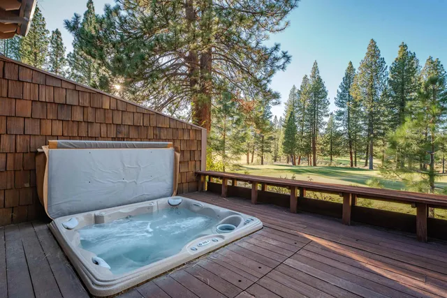 $1,600,000 | 12498 Villa Court, Unit 11, Truckee, CA 96161