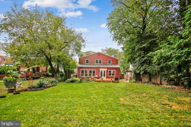 $1,399,000 | 911 Hillwood Avenue, Falls Church, VA 22042