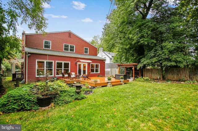 $1,399,000 | 911 Hillwood Avenue, Falls Church, VA 22042