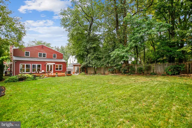 $1,399,000 | 911 Hillwood Avenue, Falls Church, VA 22042