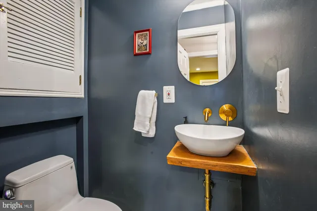 $1,399,000 | 911 Hillwood Avenue, Falls Church, VA 22042