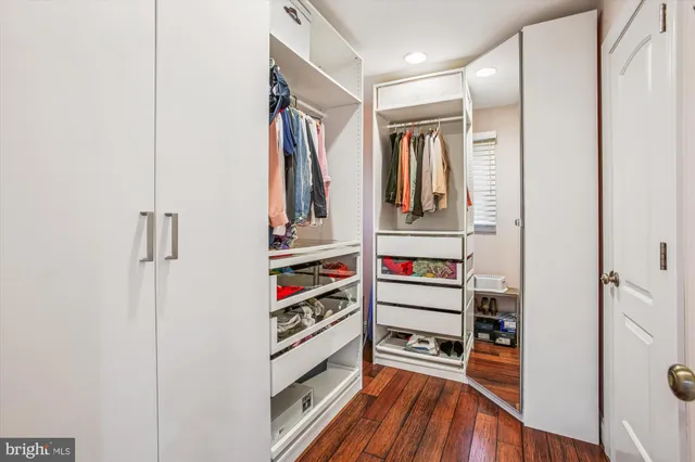 $1,399,000 | 911 Hillwood Avenue, Falls Church, VA 22042