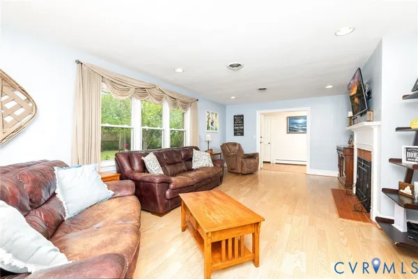 $399,900 | 836 Dobbins Bridge Road, Blackstone, VA 23824