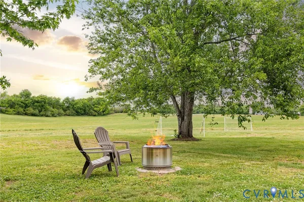 $399,900 | 836 Dobbins Bridge Road, Blackstone, VA 23824