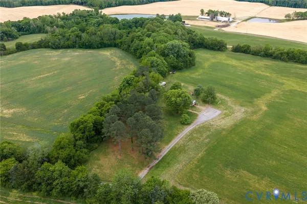 $399,900 | 836 Dobbins Bridge Road, Blackstone, VA 23824
