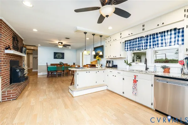 $399,900 | 836 Dobbins Bridge Road, Blackstone, VA 23824