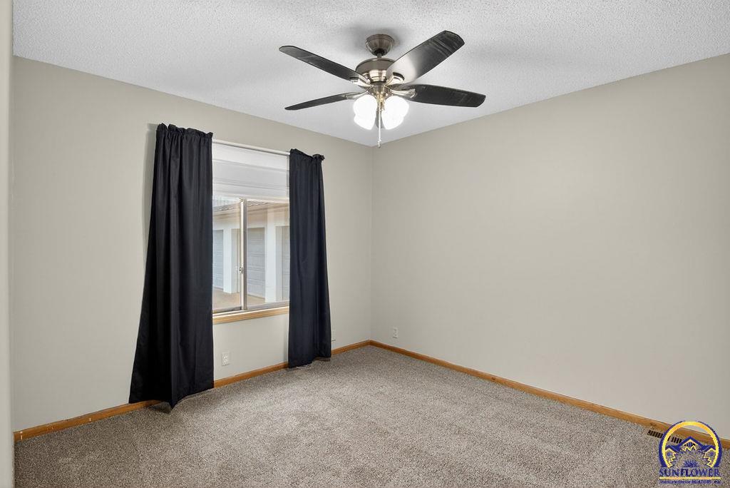 8040 Southwest 61st Street Topeka, KS 66610 - Photo 30 of 88