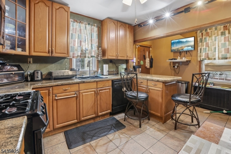 96 South 11th Street Newark, NJ 07107 - Photo 10 of 15