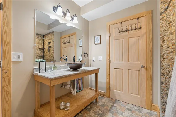 $1,367,500 | 1429 Longview Estates Drive, Goodview, VA 24095