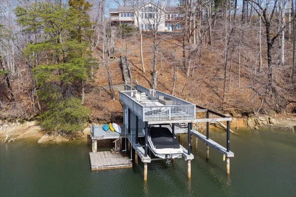 $1,367,500 | 1429 Longview Estates Drive, Goodview, VA 24095