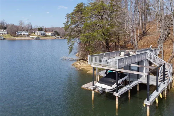 $1,367,500 | 1429 Longview Estates Drive, Goodview, VA 24095