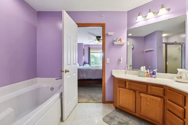 $300,000 | 1948 Shamrock Place, Chaska, MN 55318