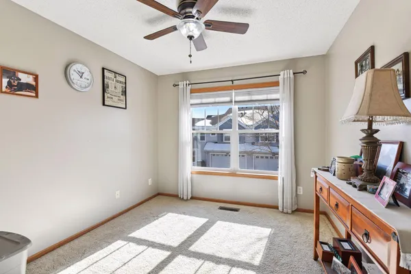 $300,000 | 1948 Shamrock Place, Chaska, MN 55318