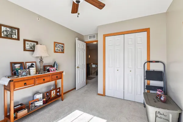 $300,000 | 1948 Shamrock Place, Chaska, MN 55318