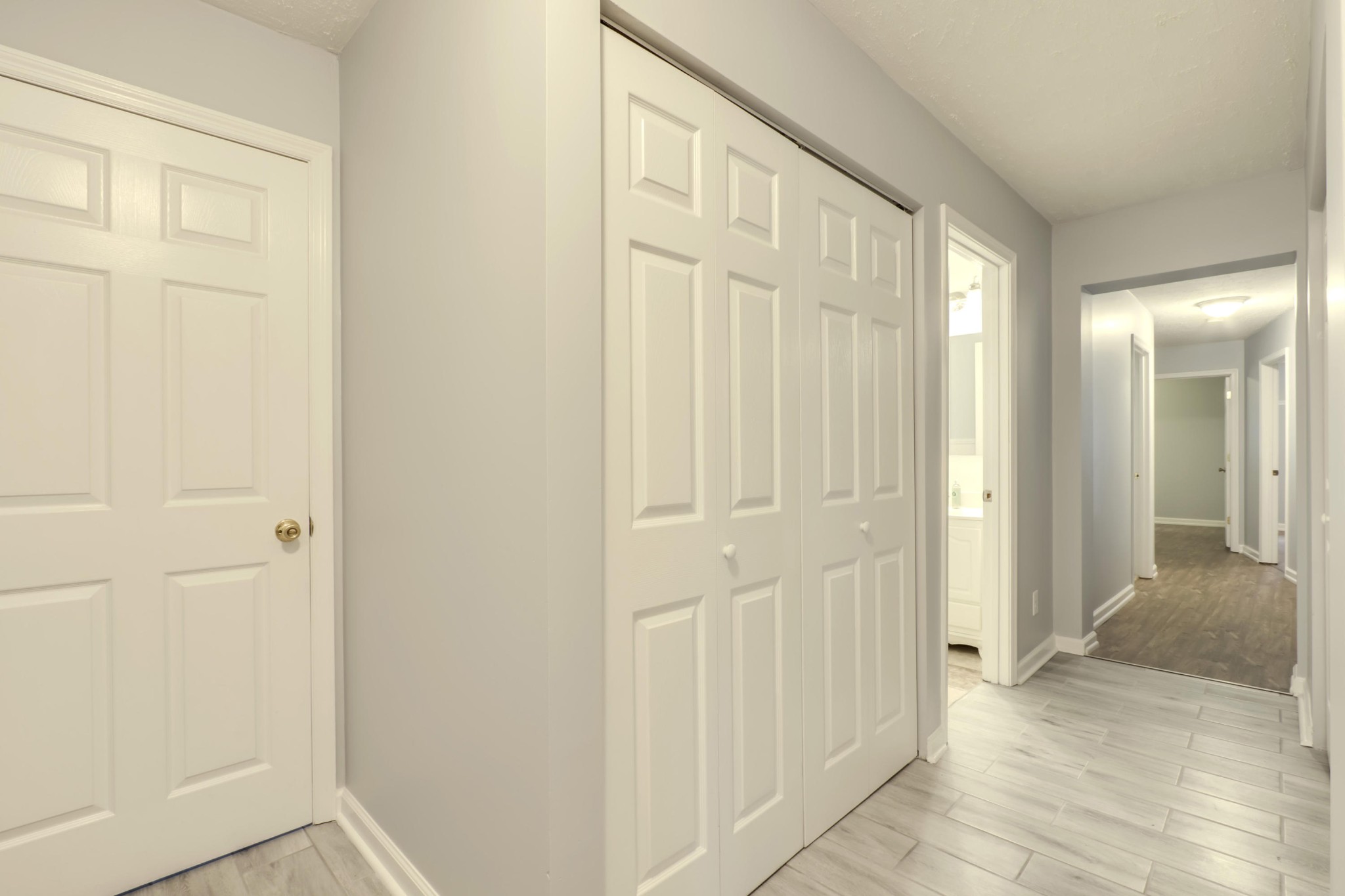 7604 Ogg Road Knoxville, TN 37938 - Photo 11 of 39 an entryway of a house