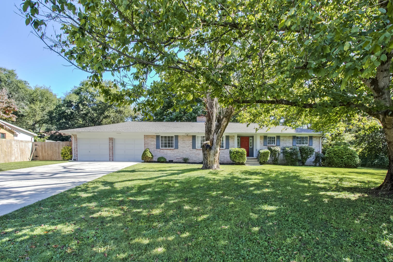 7604 Ogg Road Knoxville, TN 37938 - Photo 39 of 39 a front view of house with yard and trees