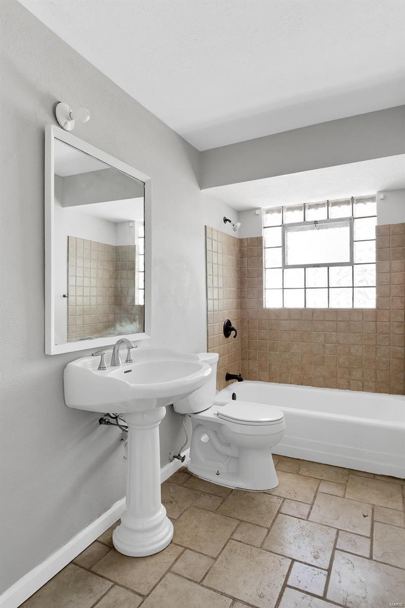 11801 Larimore Road St. Louis, MO 63138 - Photo 12 of 18