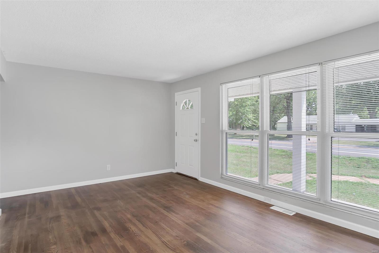 11801 Larimore Road St. Louis, MO 63138 - Photo 5 of 18