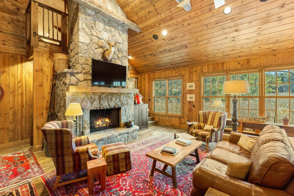 153 Mirror Lake Road Highlands, NC 28741 - Photo 4 of 40 Gallery Image 4