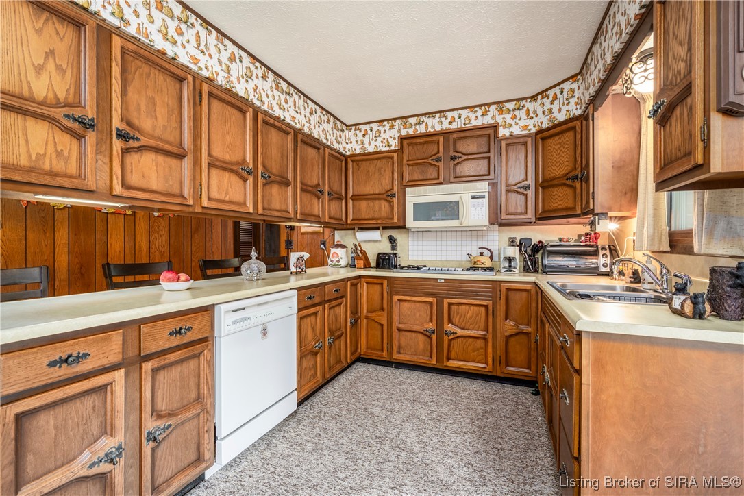 5579 East Curby Road English, IN 47118 - Photo 12 of 64