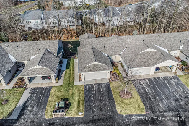$389,900 | 2177 Creekside Drive Southwest, Unit 39, Byron Center, MI 49315