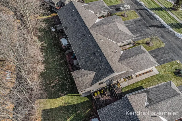 $389,900 | 2177 Creekside Drive Southwest, Unit 39, Byron Center, MI 49315