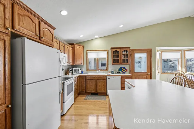 $389,900 | 2177 Creekside Drive Southwest, Unit 39, Byron Center, MI 49315