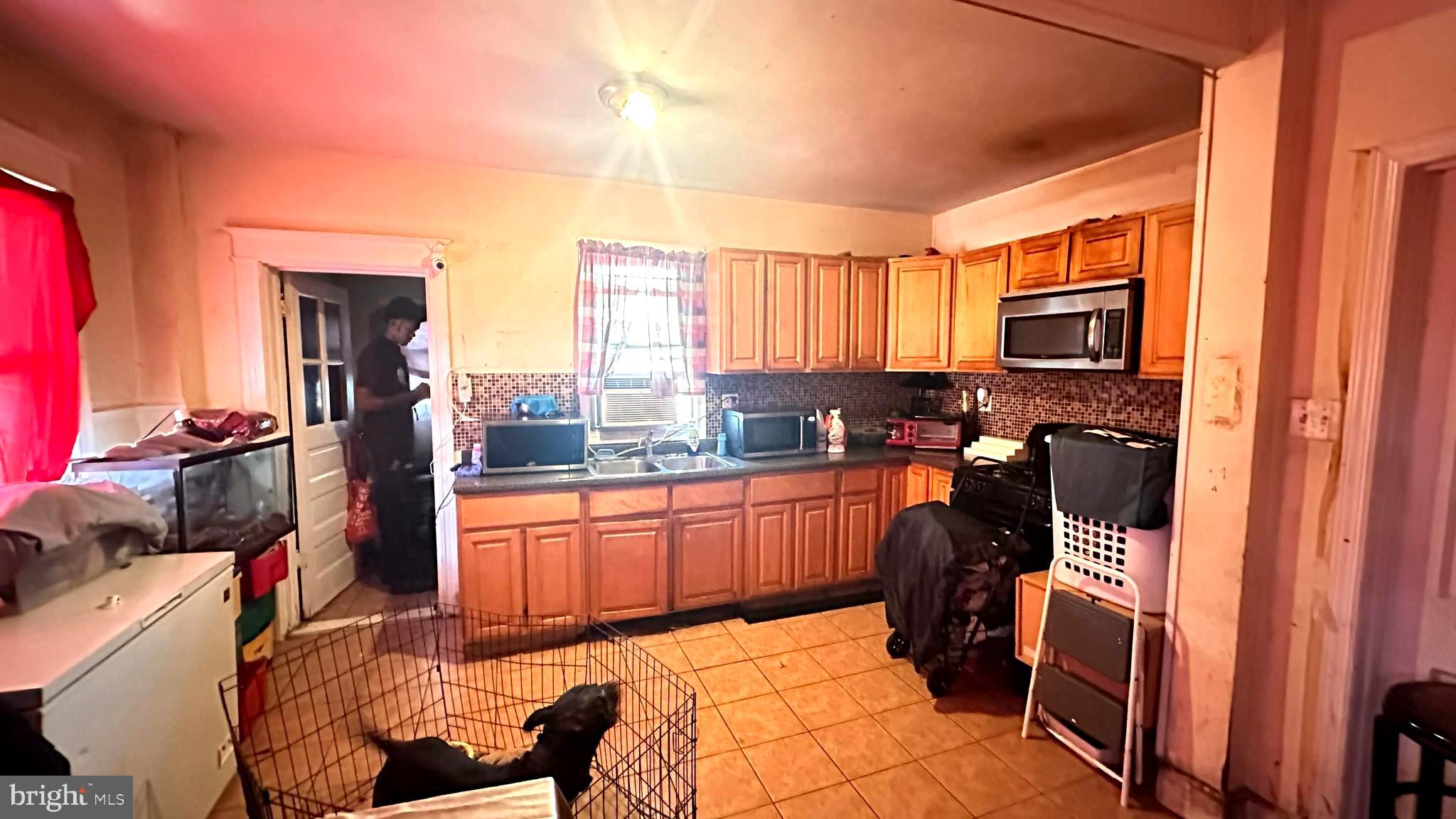 5651 North 16th Street Philadelphia, PA 19141 - Photo 6 of 21