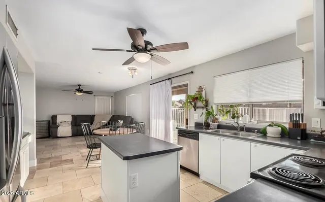 $2,660 | 3608 North 104th Avenue, Avondale, AZ 85392