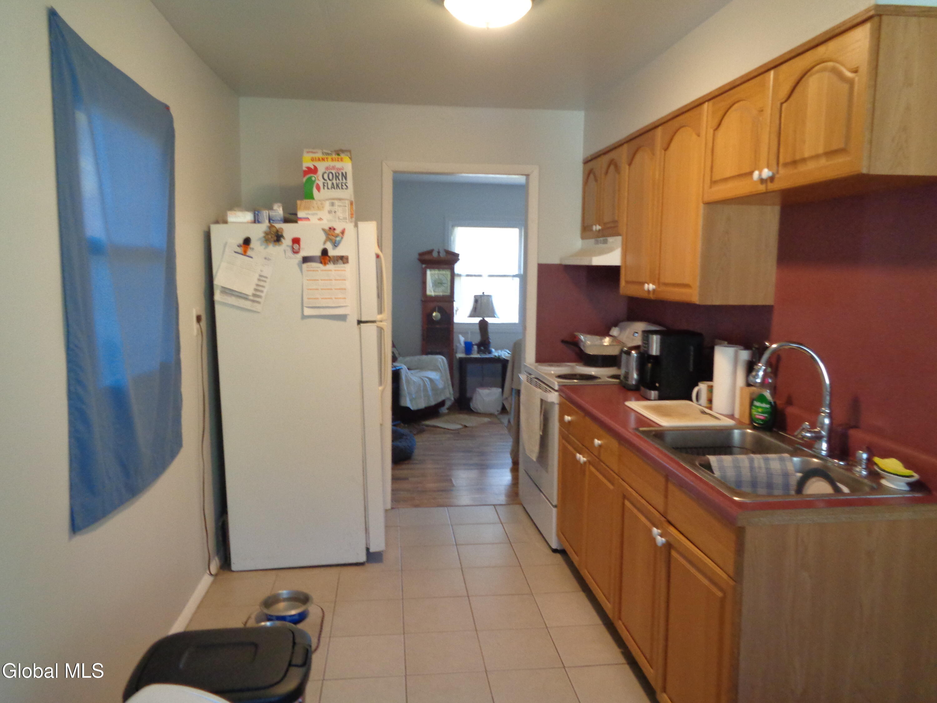 476 Bradford Road Schenectady, NY 12304 - Photo 7 of 11 DSC02873