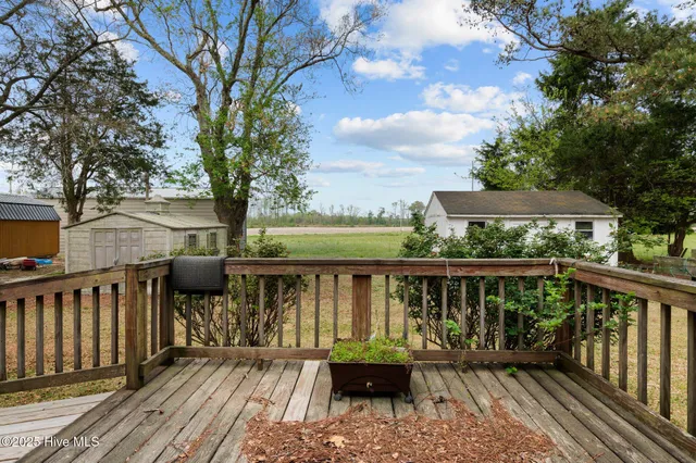 $194,000 | 2042 Pinetops-Crisp Road, Pinetops, NC 27864