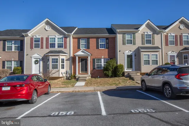 $239,900 | 858 Marquette Drive, Martinsburg, WV 25401