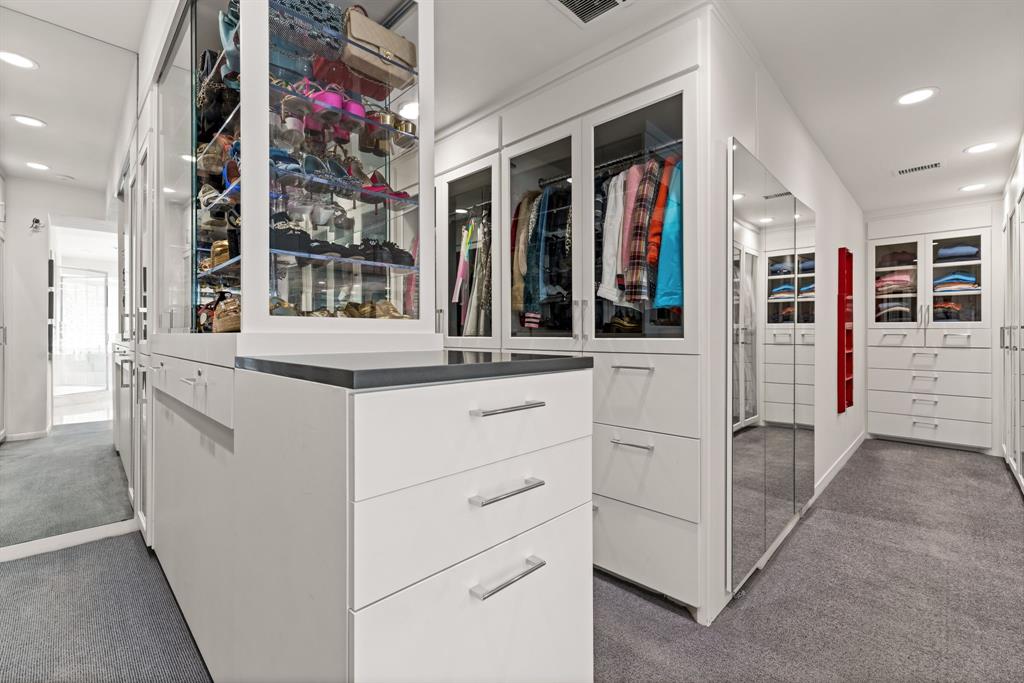 6018 Rose Grove Court Dallas, TX 75248 - Photo 18 of 40