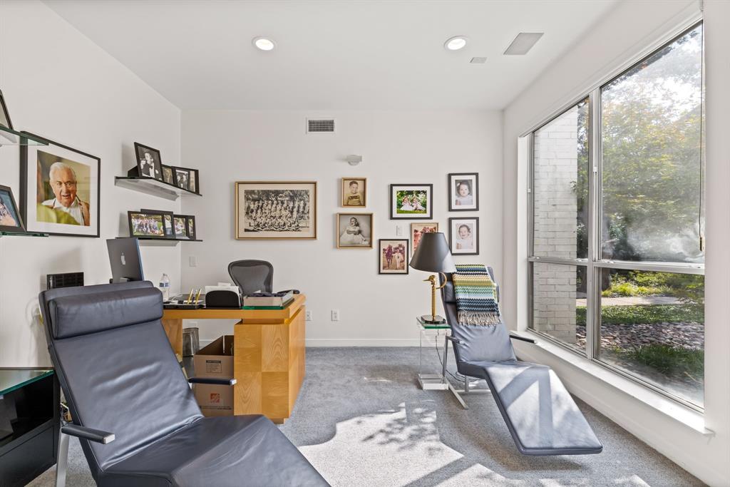 6018 Rose Grove Court Dallas, TX 75248 - Photo 19 of 40