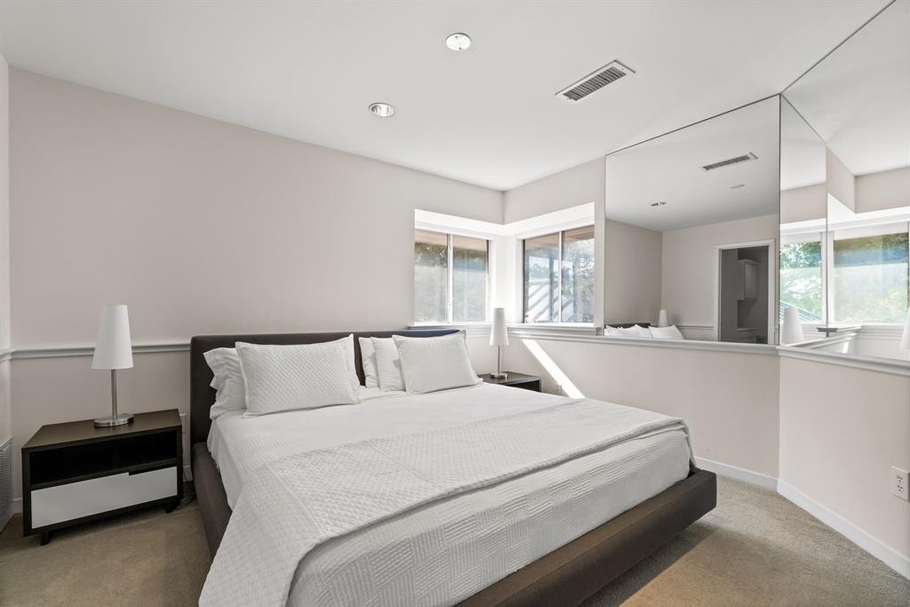 6018 Rose Grove Court Dallas, TX 75248 - Photo 25 of 40