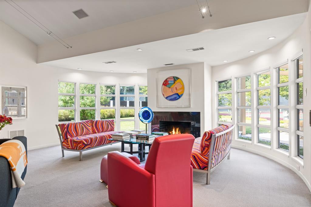 6018 Rose Grove Court Dallas, TX 75248 - Photo 9 of 40