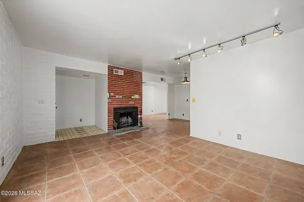 $100,000 | 8450 East Old Spanish Trail, Unit 225, Tucson, AZ 85710
