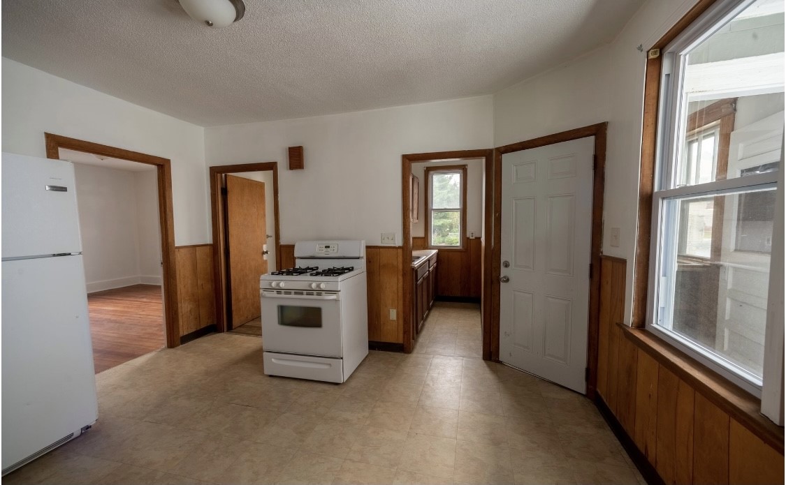 720 Providence Street Woonsocket, RI 02895 - Photo 11 of 22 Gallery Image 11