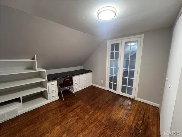 $1,600 | 1 Lakeview Drive, Ferguson, MO 63135