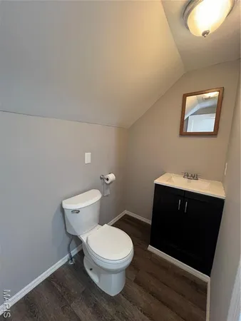 $1,600 | 1 Lakeview Drive, Ferguson, MO 63135