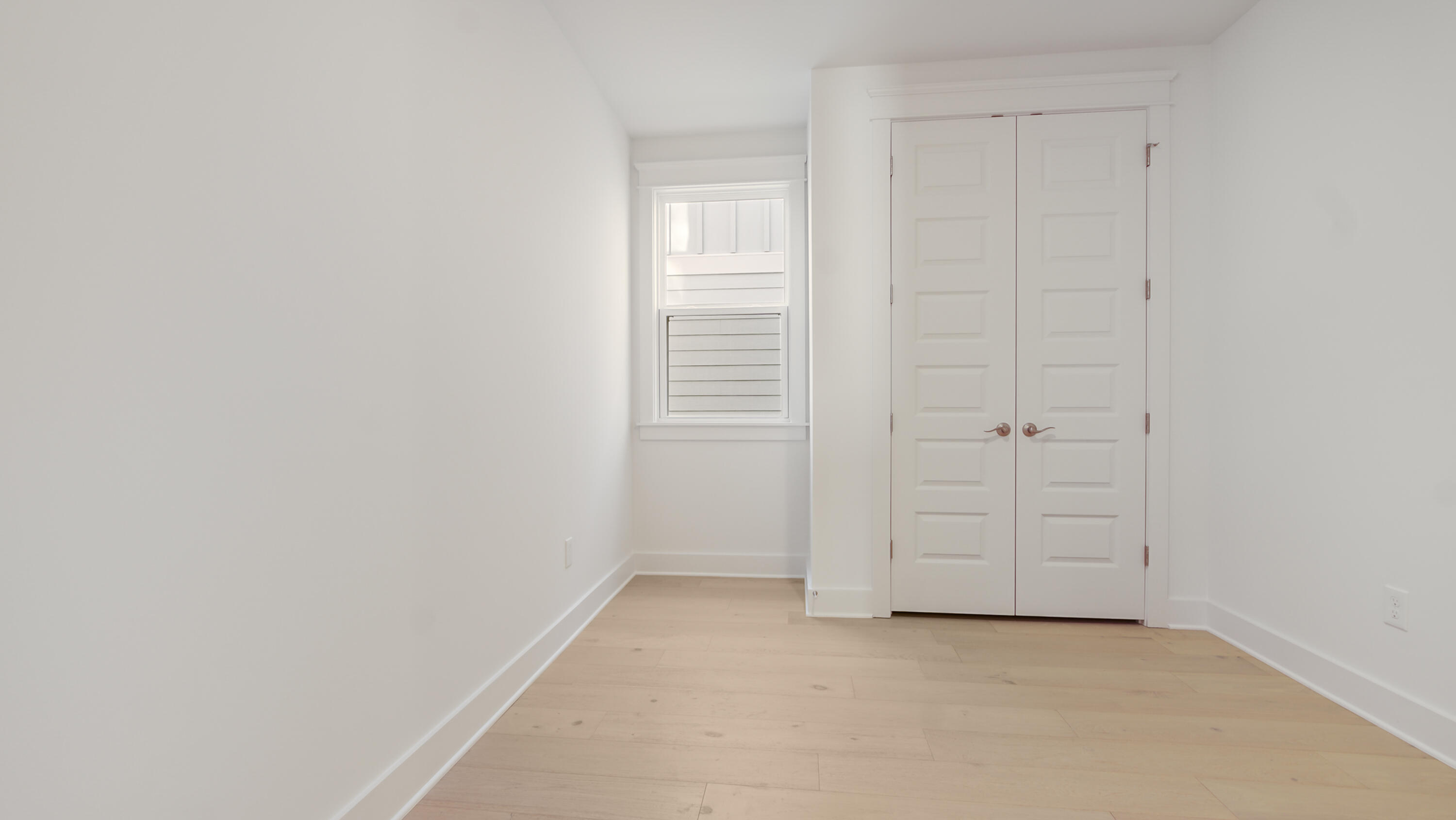 25 Ashwood Drive Santa Rosa Beach, FL 32459 - Photo 22 of 54 an empty room with closet area
