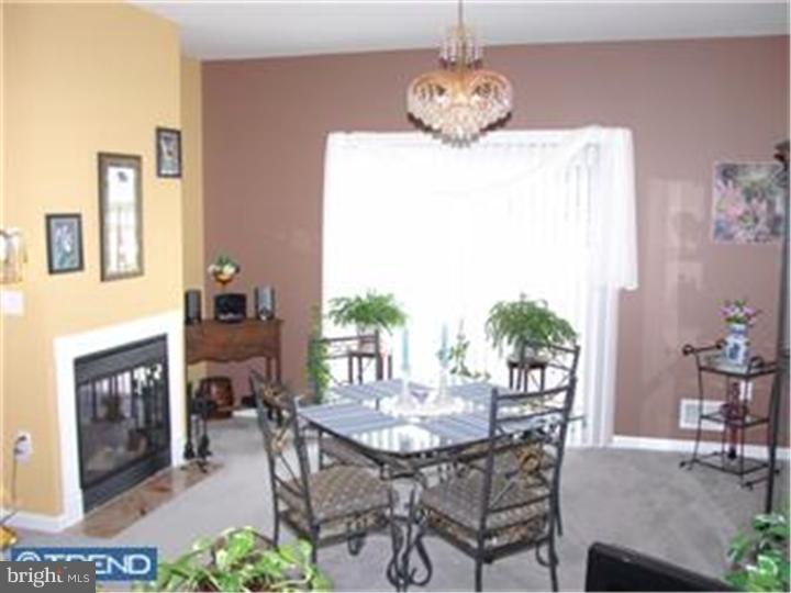 6 Heals Farm Road Burlington, NJ 08016 - Photo 4 of 12 Dining Room