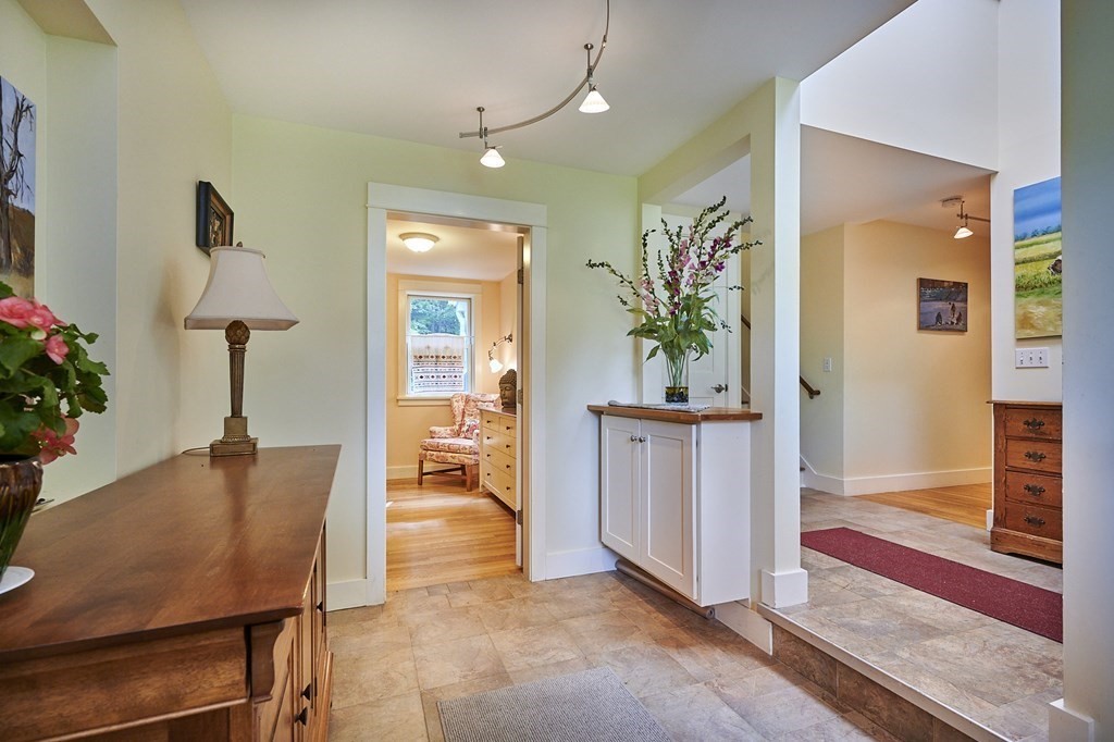 3 High Meadow Road Northampton, MA 01062 - Photo 5 of 40 a living room with furniture and a potted plant