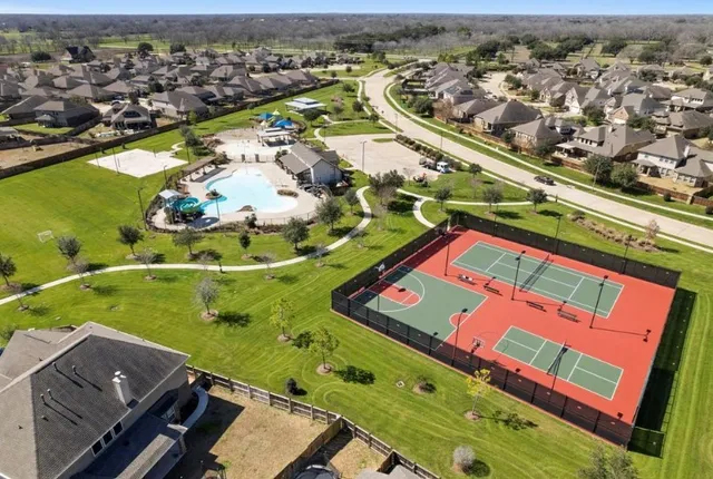 $2,000 | 3715 Singing Flower Lane, Richmond, TX 77406