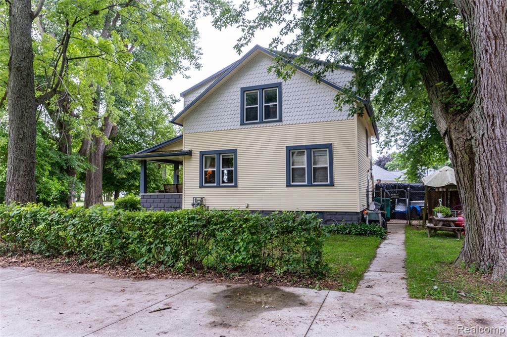 16380 Sumpter Road Belleville, MI 48111 - Photo 23 of 32 Gallery Image 23