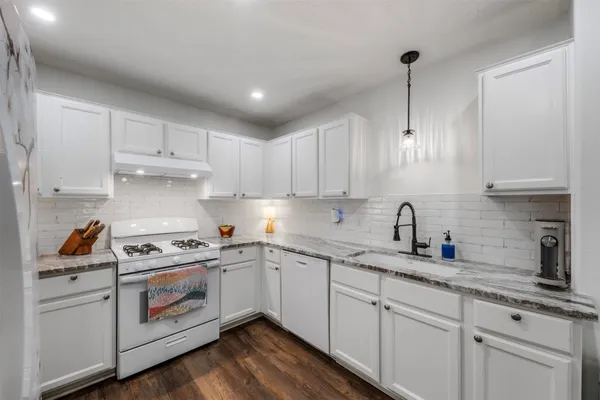 $229,000 | 9750 Gulfstream Drive, Conroe, TX 77303
