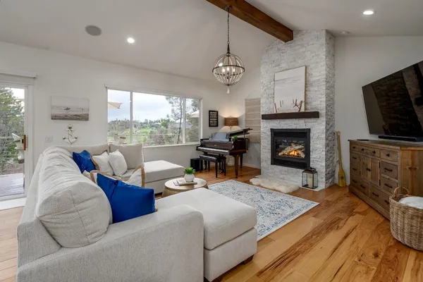 $3,800 | 22957 Sunset Ridge Drive, Auburn, CA 95602